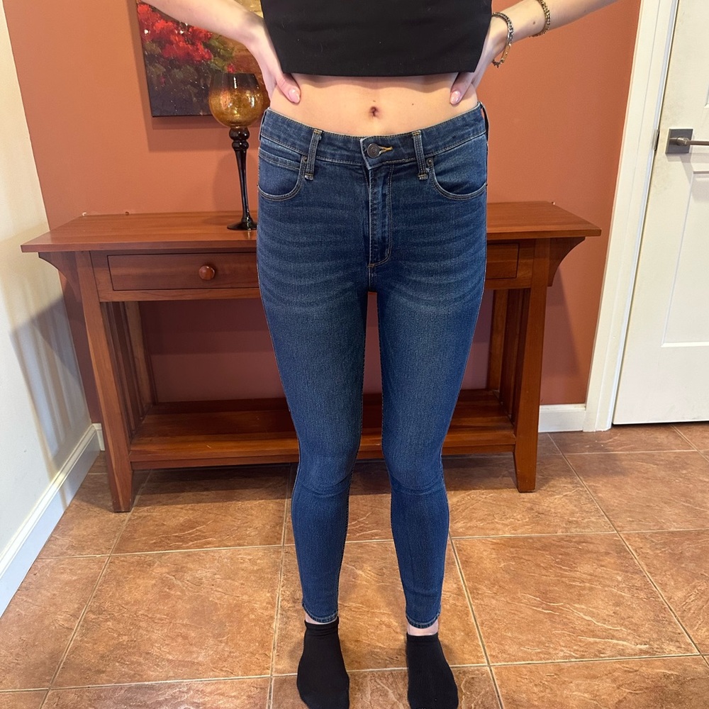 Abercrombie super skinny high rise ankle jean- dark wash